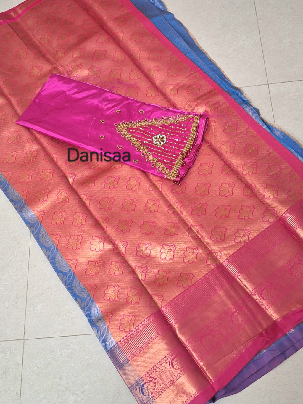 saree+Aari blouse combo