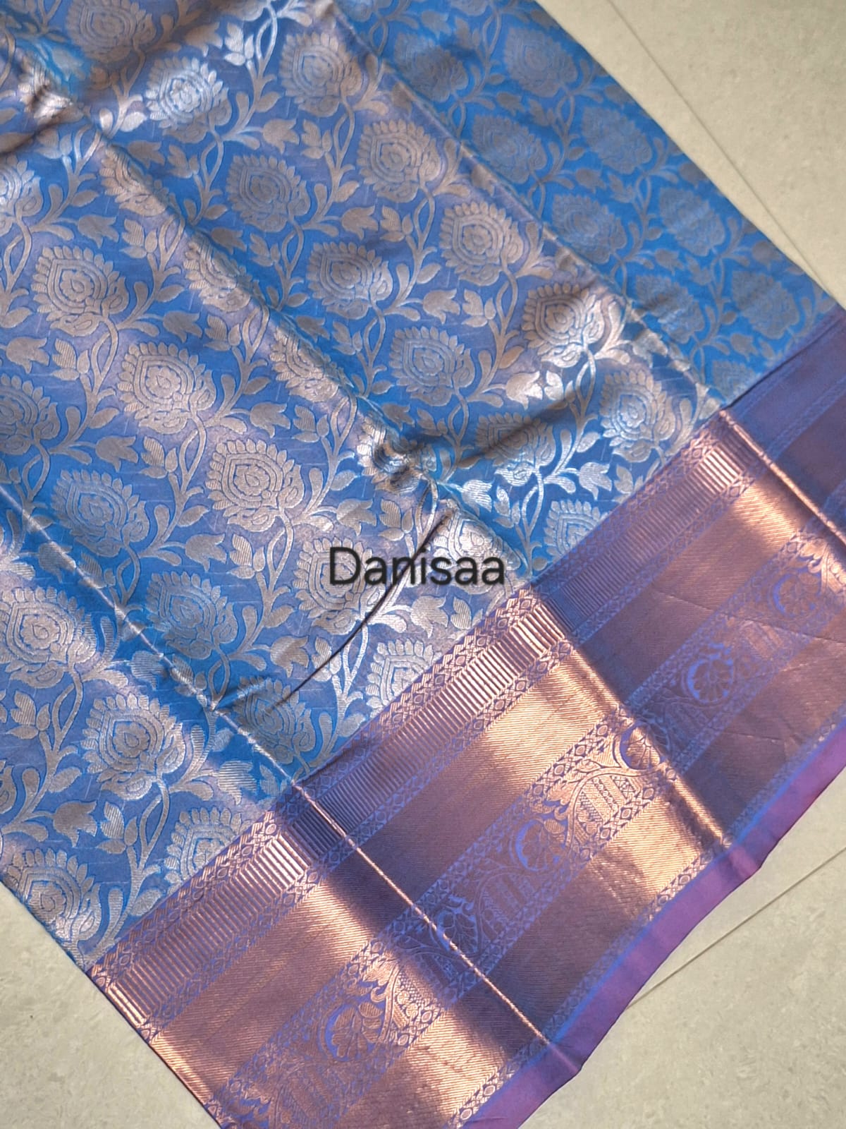 saree+Aari blouse combo