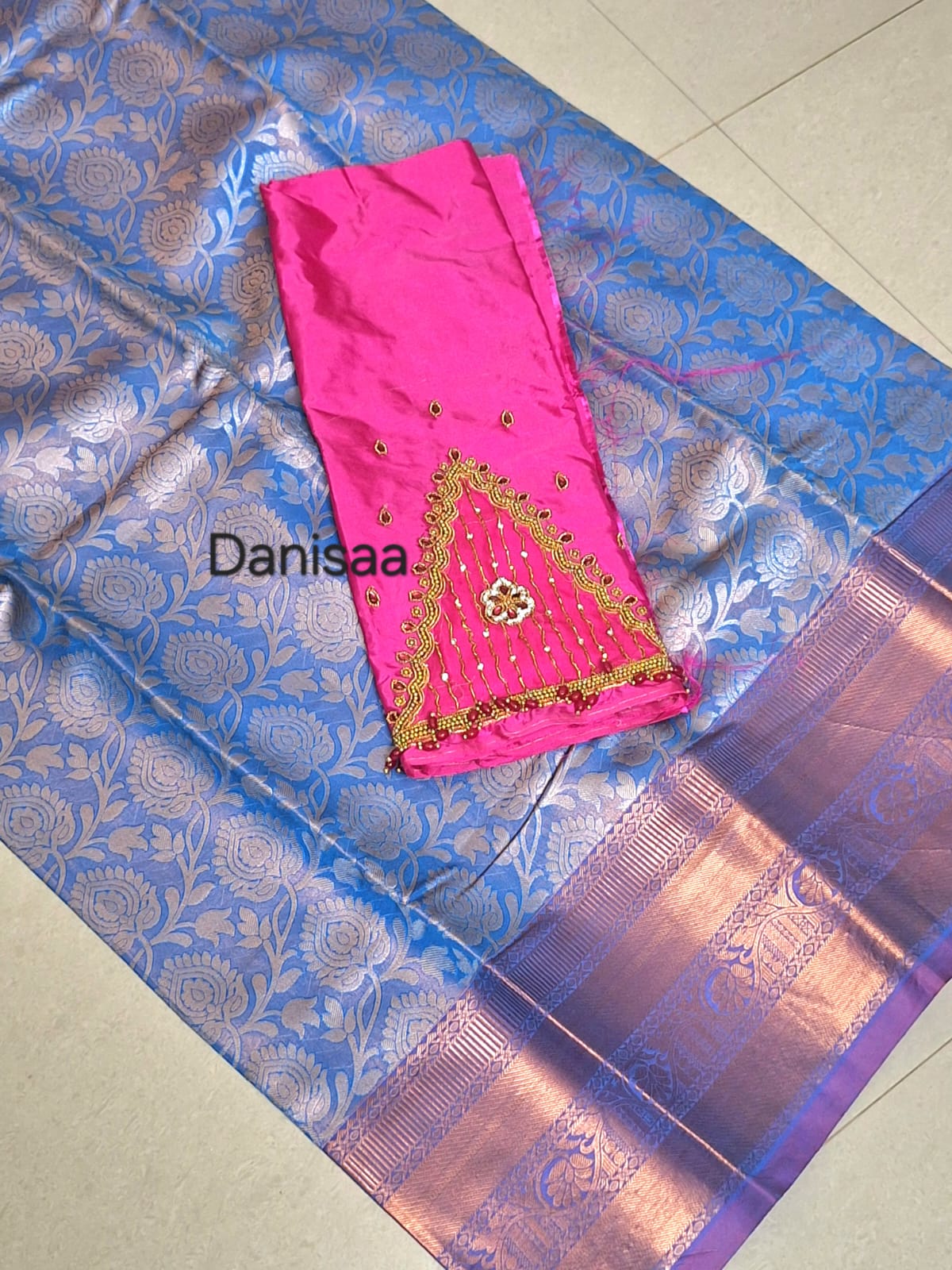 saree+Aari blouse combo