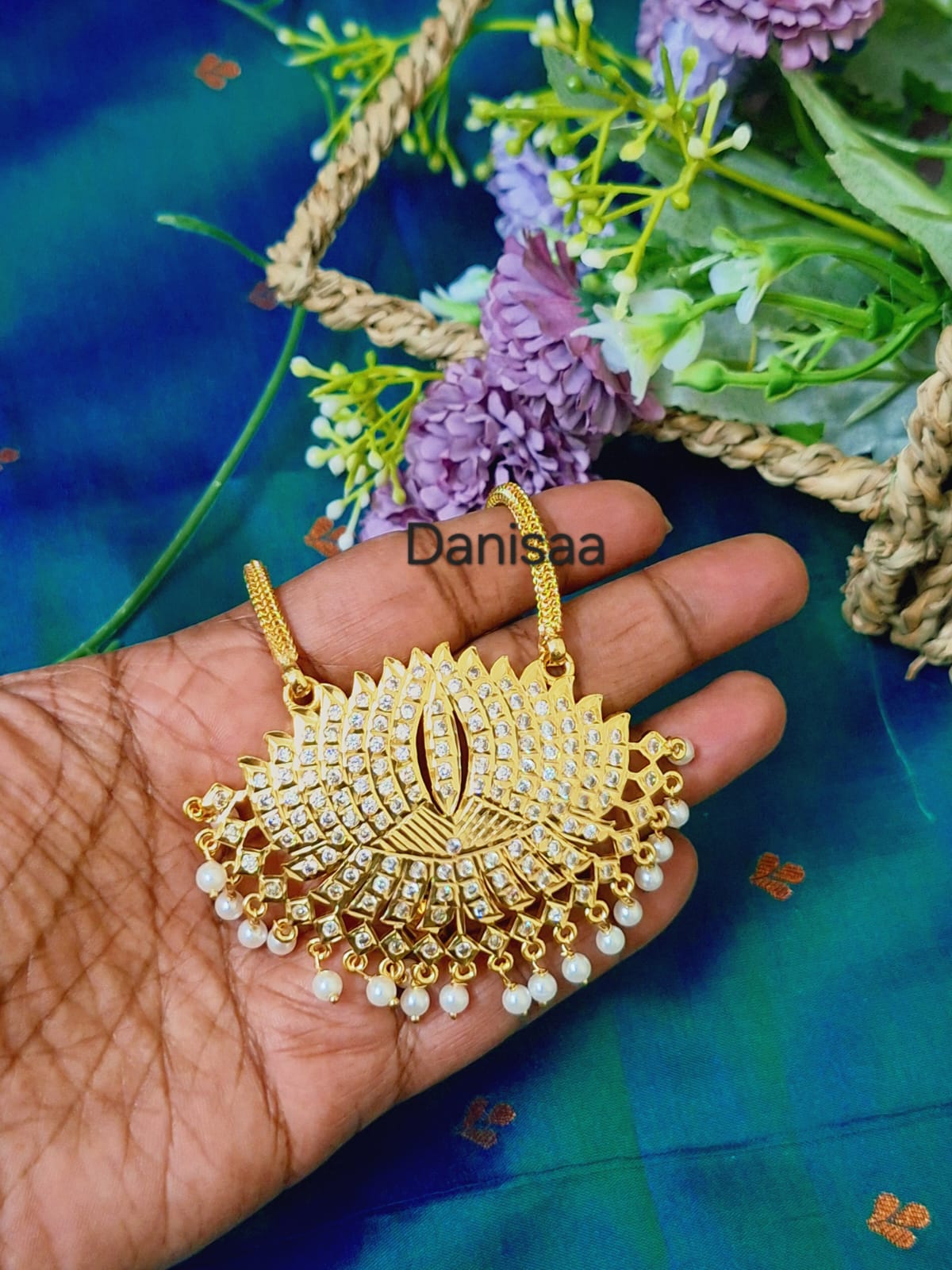 Dollar chain 3 inches