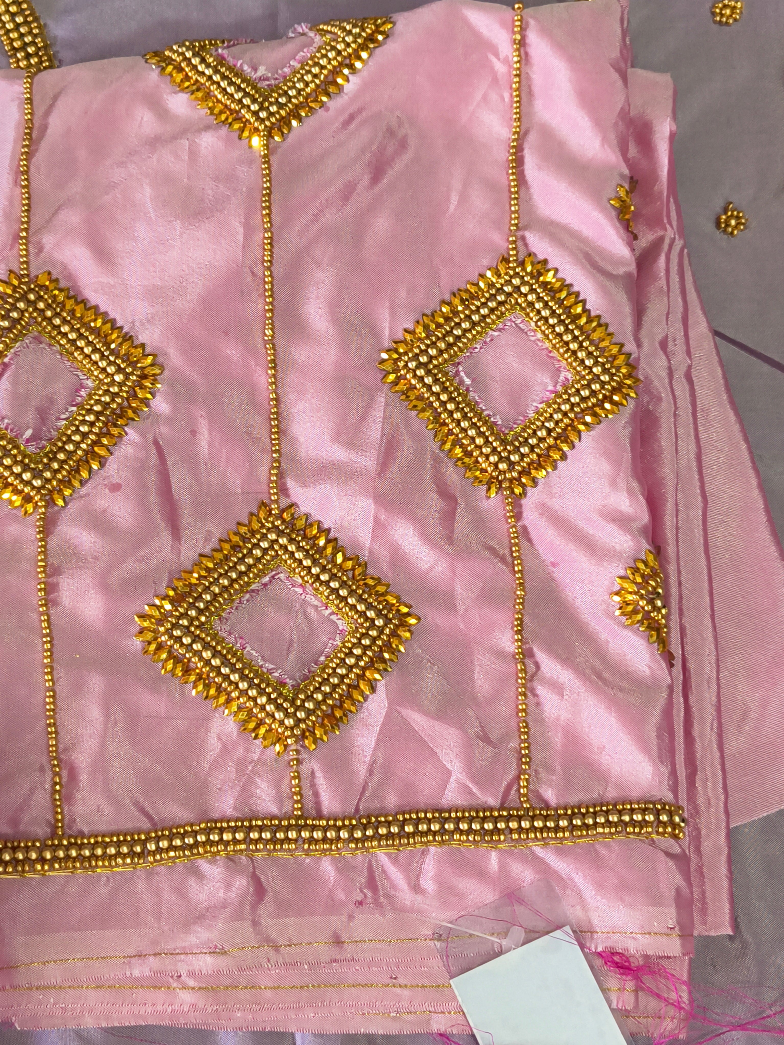 Cut Work Aari Blouse – Hand Aari with Intricate Cut-Work Details