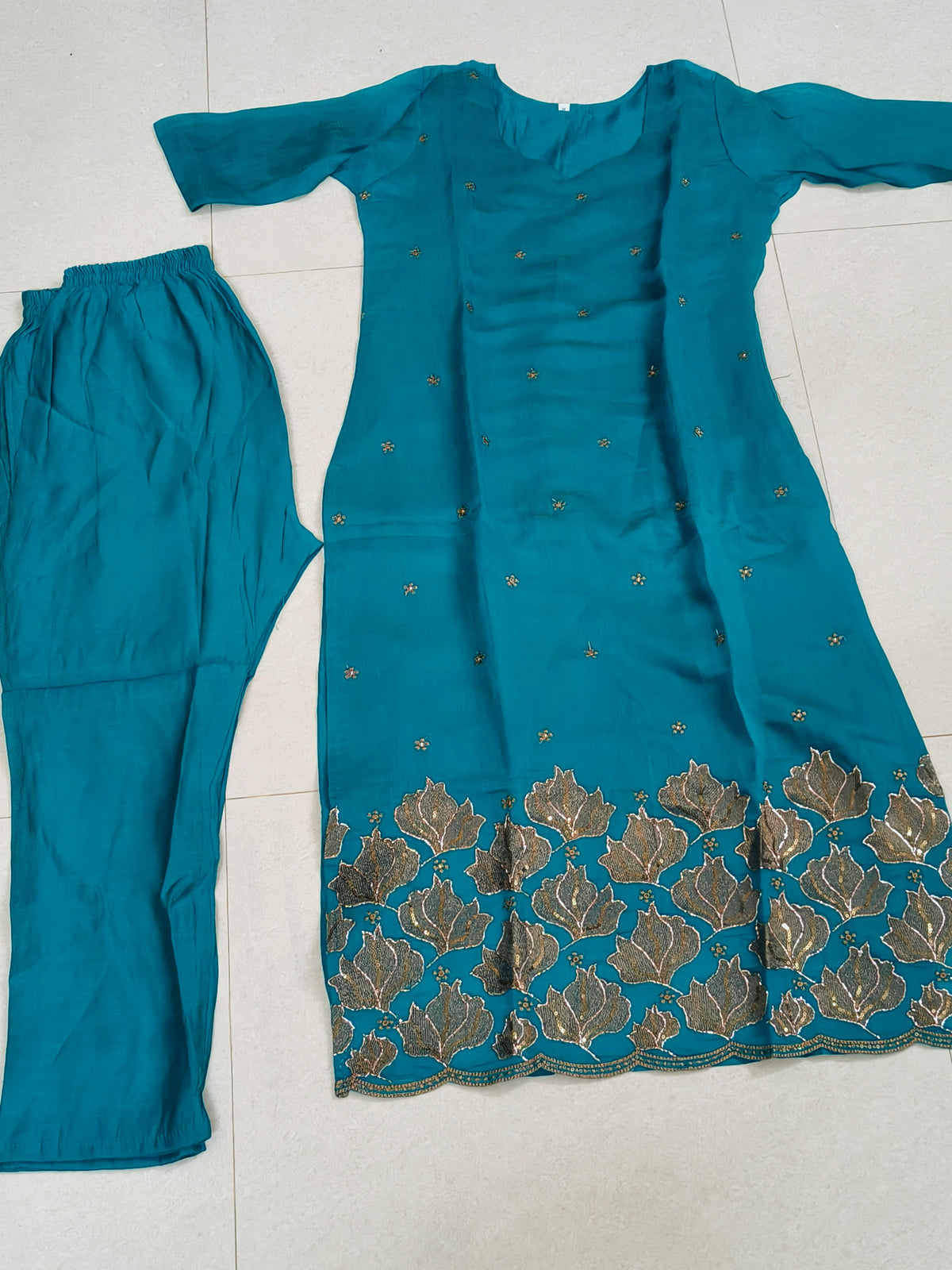 Mul Chanderi hand work top and Bottom (M Size)