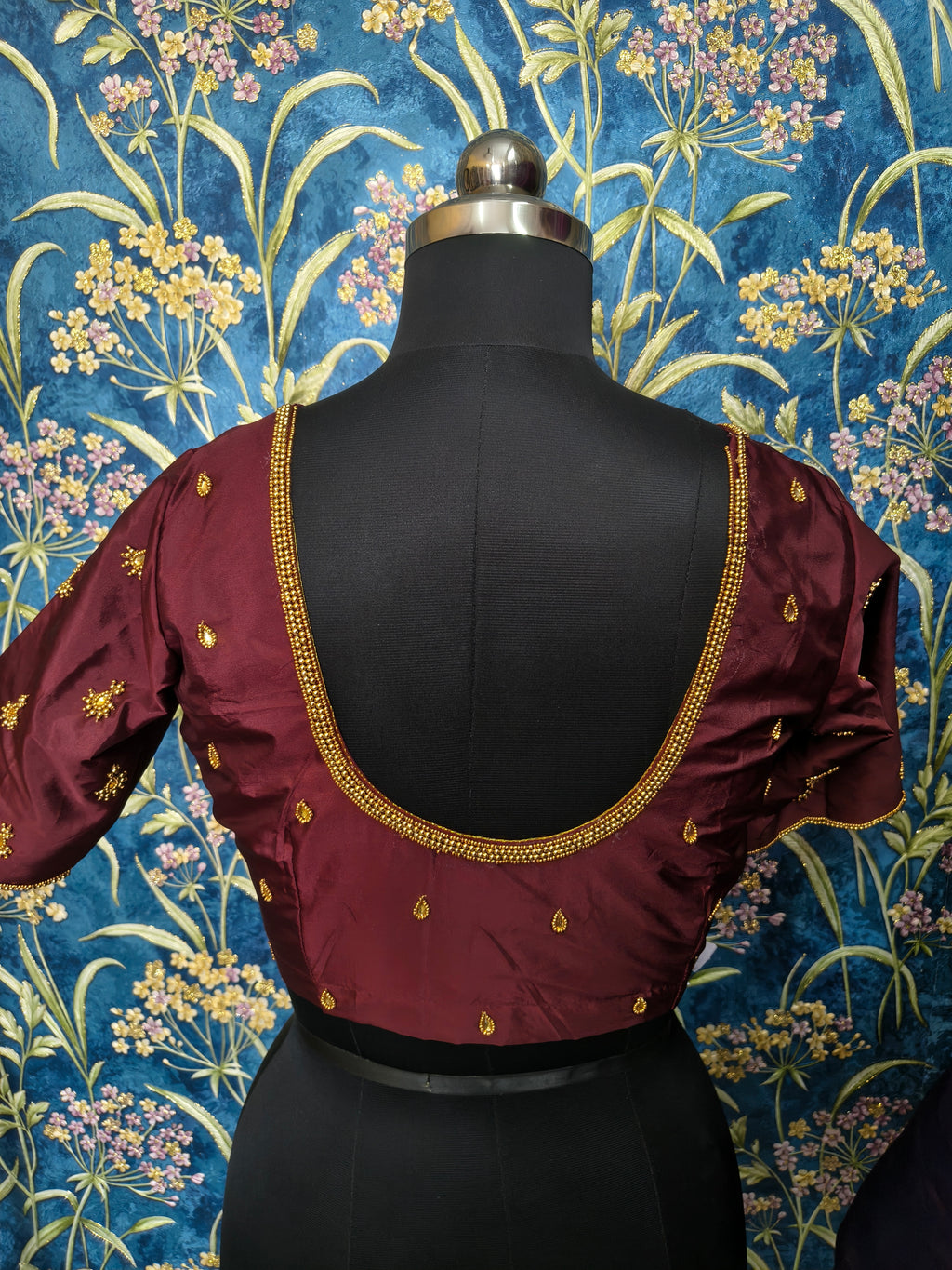 Jewellery pattern Aari work blouse(Free size 34-44)