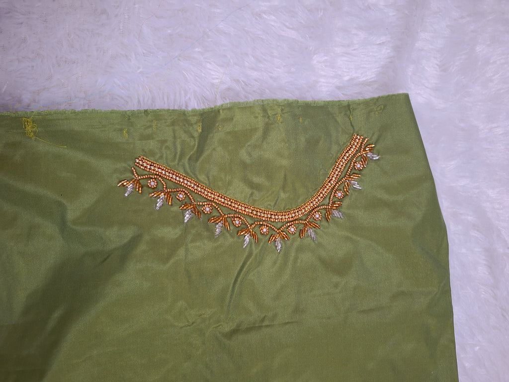 High sleeve aariwork blouse