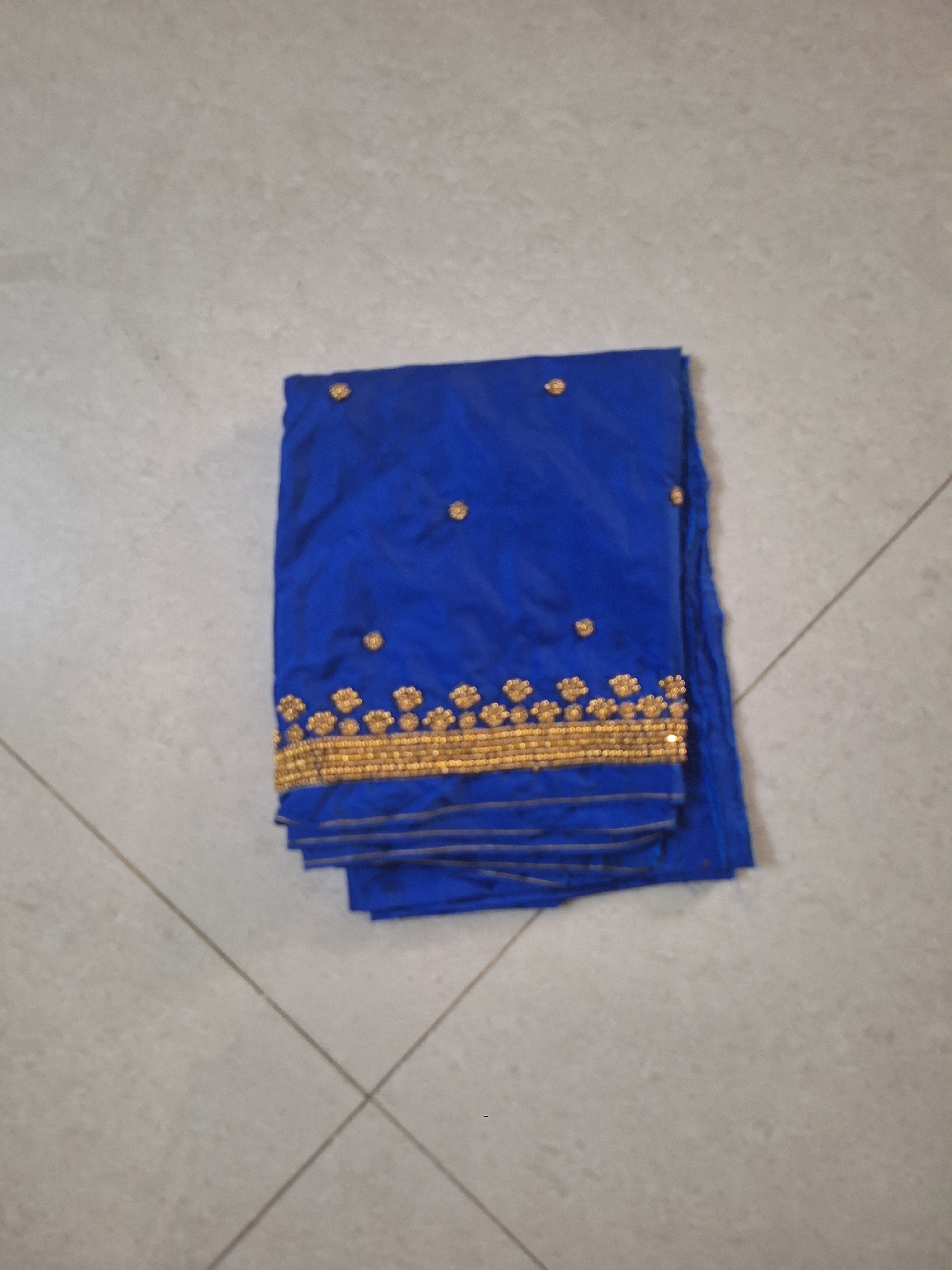 Oversized aari materials